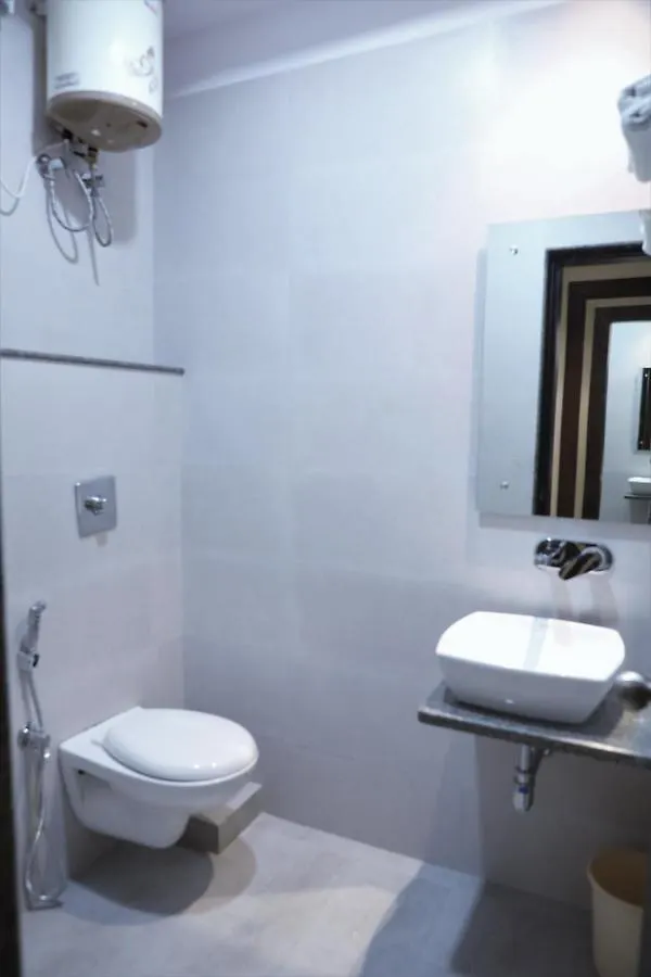 Hotel Golden Crown Varanasi
